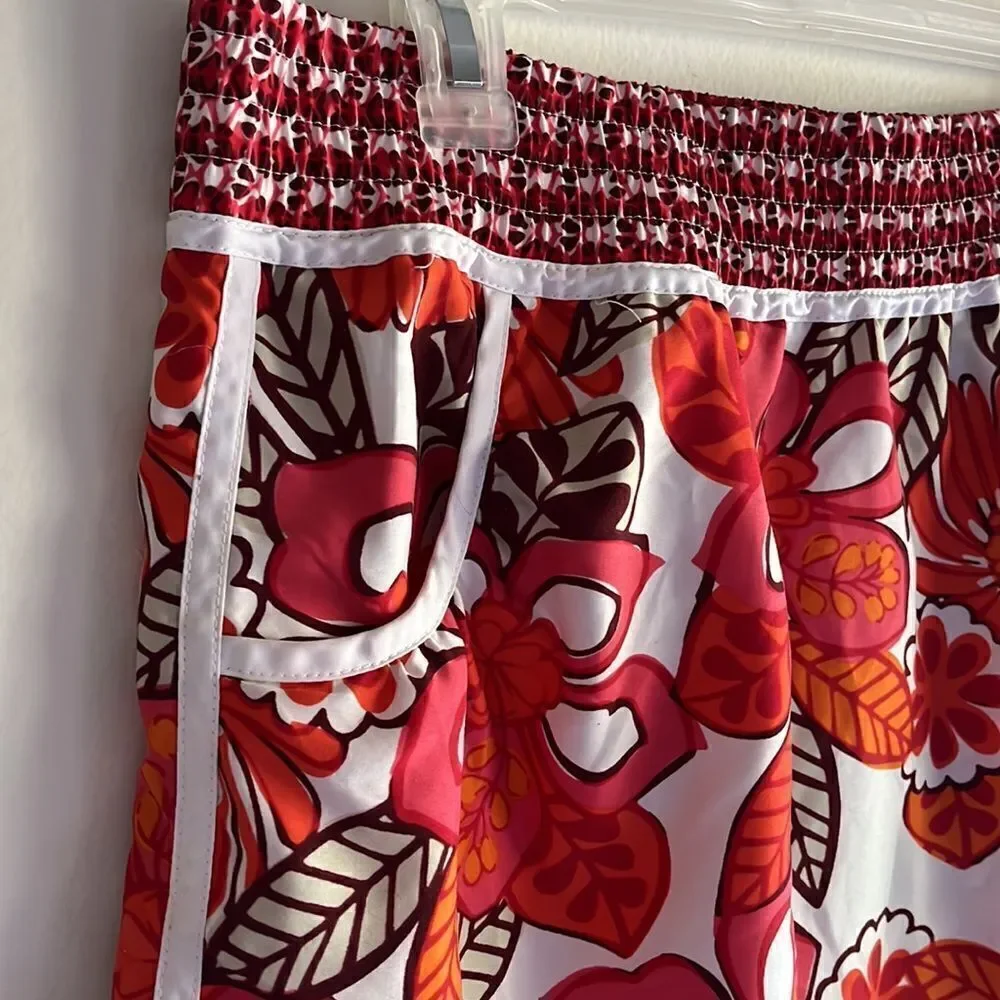 EXCELLENT CONDITION WOMEN’S SIZE XL ATHLETA FLORAL POLYESTER SKIRT
